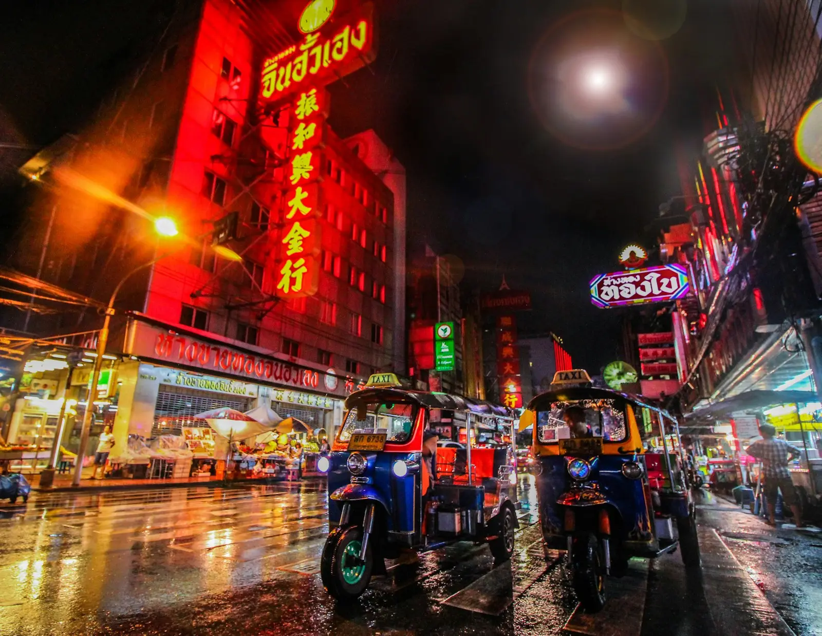 曼谷五星奢華飯店攻略:三千元台幣住進昭披耶河景房與頂樓無邊際泳池