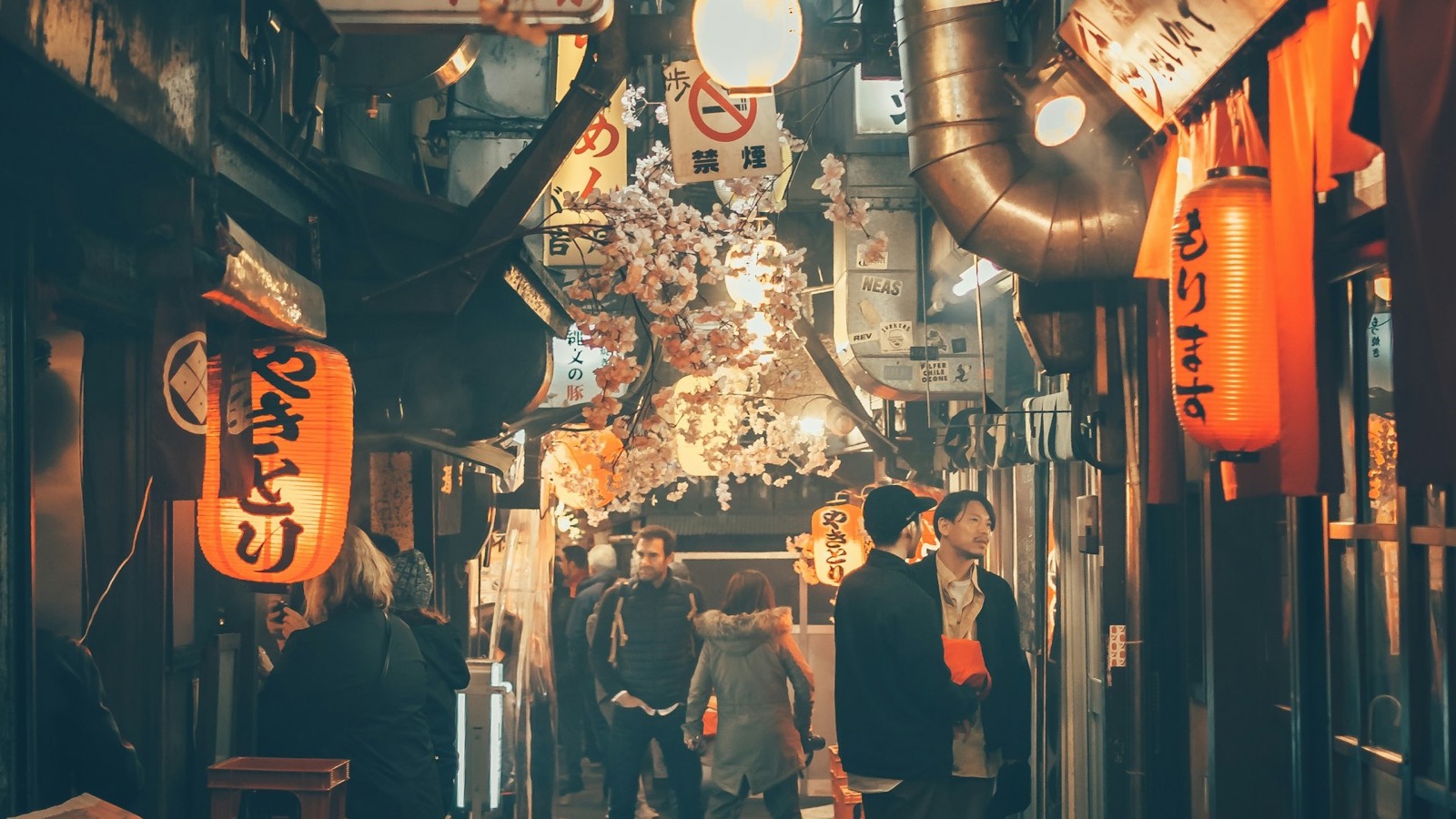 Tokyo's Yanaka Ginza Shitamachi Walk: Crispy Croquettes, Quiet Cat Alleys, and Showa Retro Soul